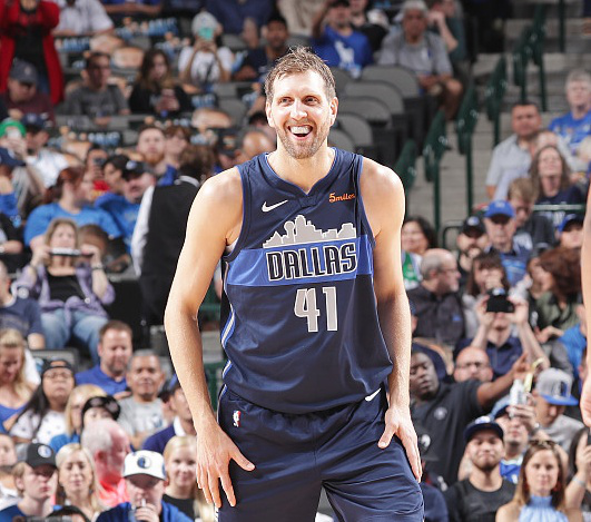 九游体育-关于毕尔巴鄂竞技训练开放日，窗口期篮板制胜引欢呼，欧超杯在即，球队文化再被提及的信息